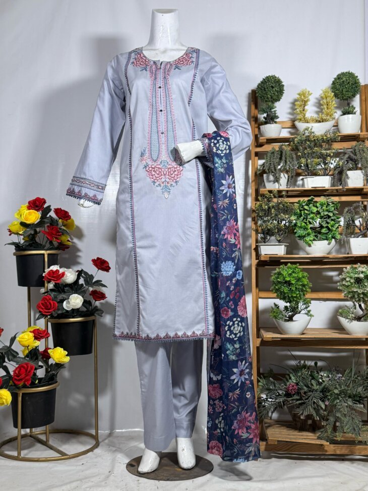 Elegance Embroidered 3-Piece Suit