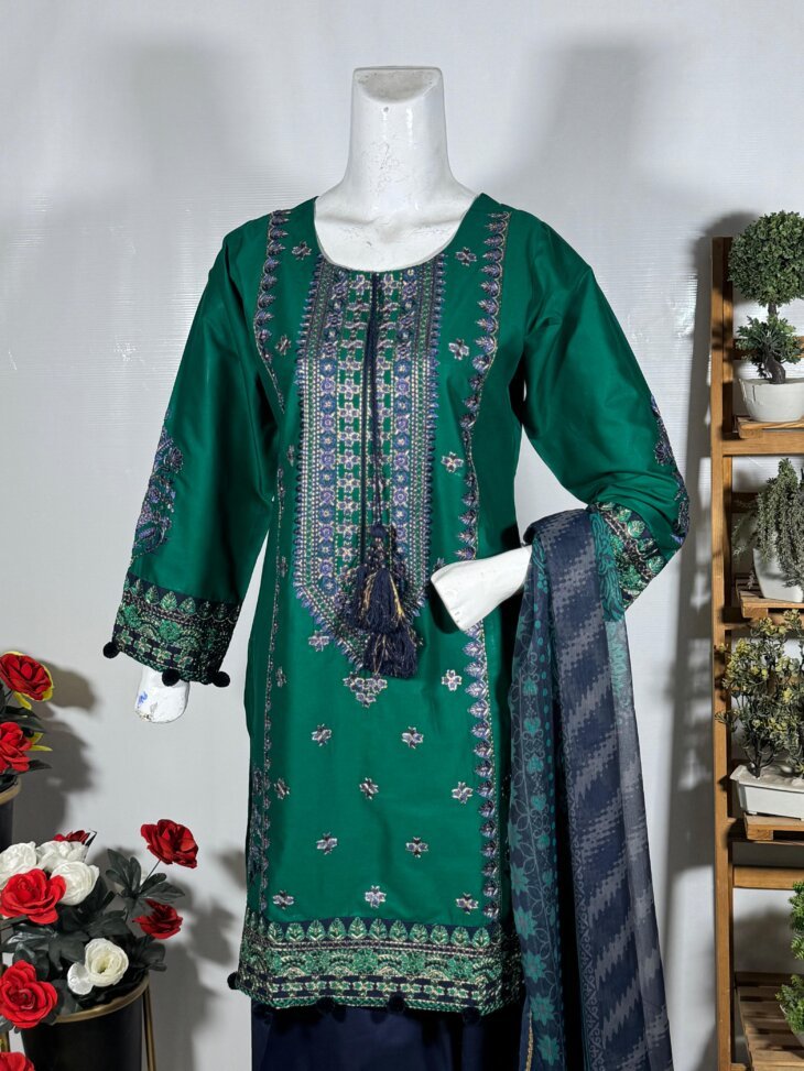 Classic Embroidered Suit - Image 2