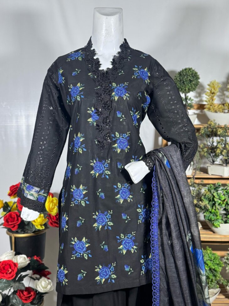 Midnight Bloom 3-Piece Suit - Image 2